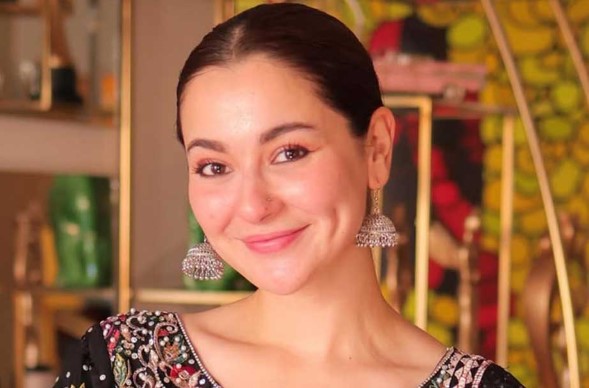 suskun-yuregimin-rumisi-hania-aamir-kimdir.jpg