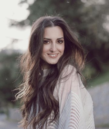 merve-yavuz-kim.jpg