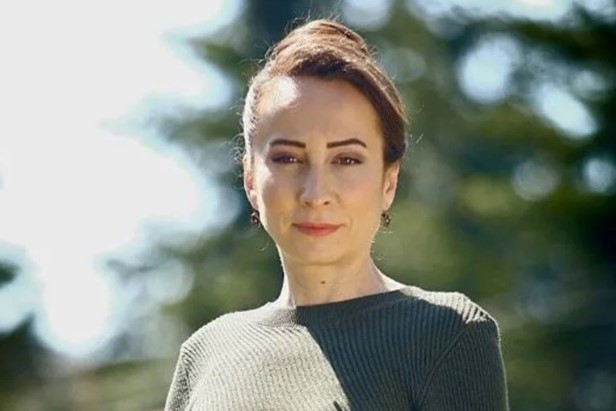 sezin-bozaci-kimdir.jpg